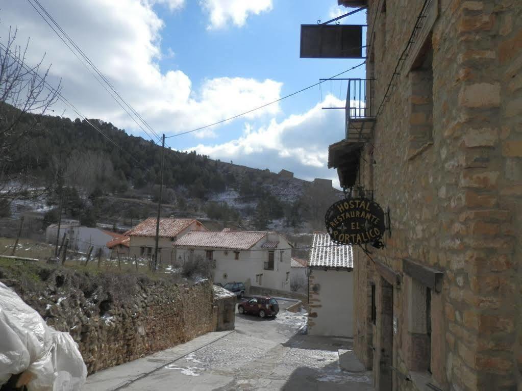Hostal El Portalico Linares de Mora Екстериор снимка