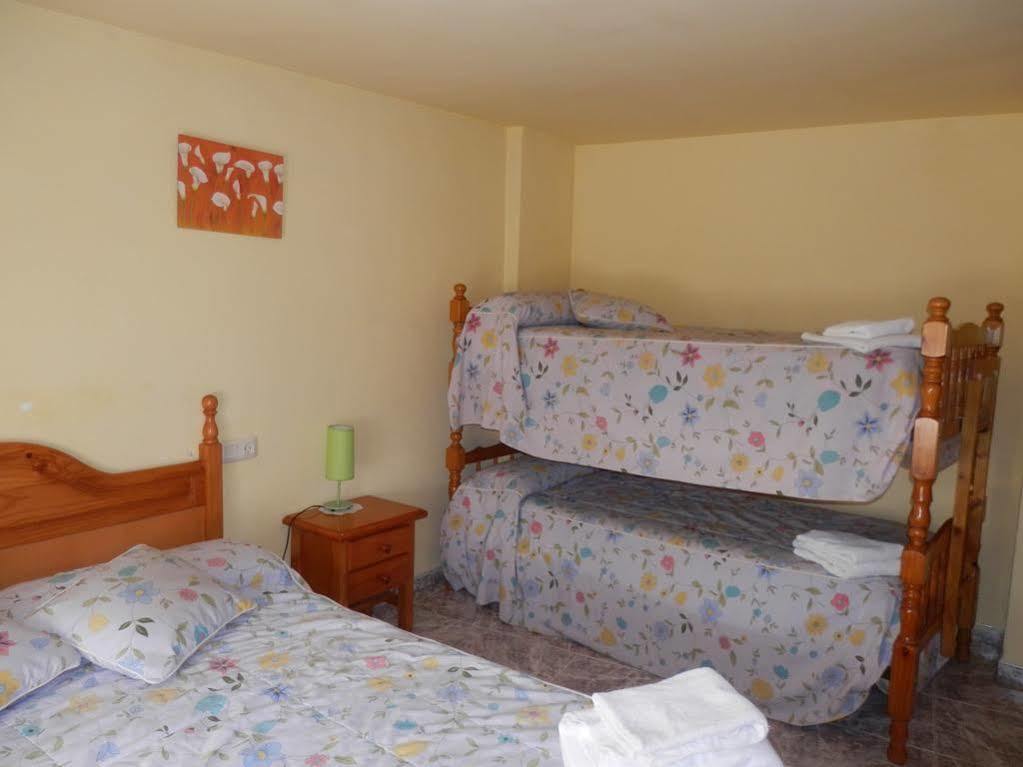 Hostal El Portalico Linares de Mora Екстериор снимка